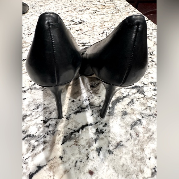 Enzo Angiolini Black Peep toe pumps - Picture 3 of 4